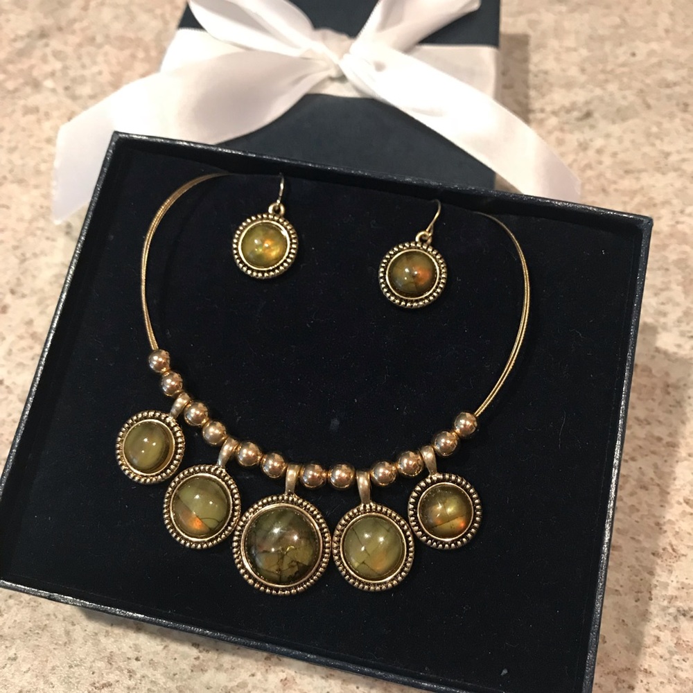 Beautiful Costume Jewelry Set -Earrings & Necklace